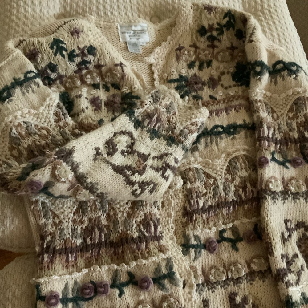 HAND KNIT LONG SLEEVE CARDIGAN